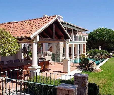 Villa Sleeps 10 Pool Air Con Wifi *