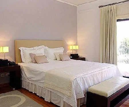 Sleeps 10 Pool Air Con Wifi *
